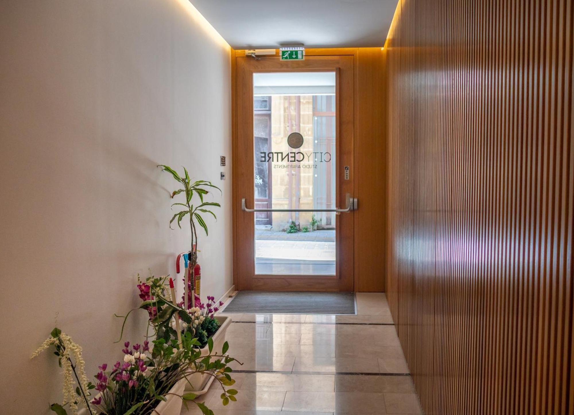 City Centre Studio Apartments Nicosia Esterno foto